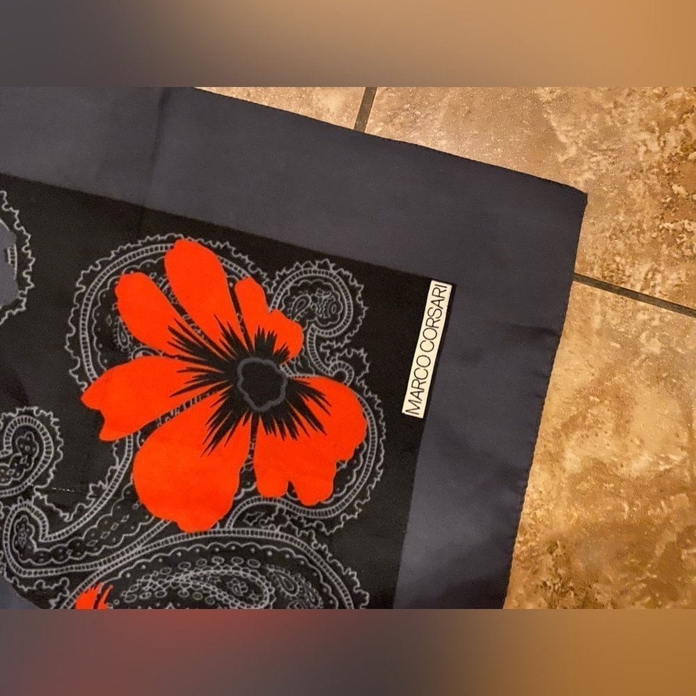 Marco Corsari Poppies Italian Scarf 30” square 100% polyester made in Italy - Picture 5 of 7